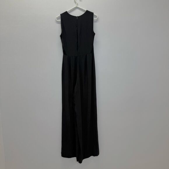 BCBGMAXAZRIA jumpsuit 🗃️ - Picture 6 of 7